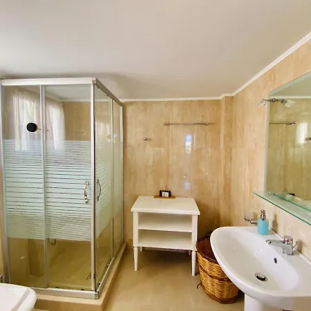 Apartament Deluxe & Ageri-milos