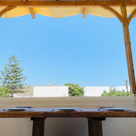 Deluxe Studios&suites Ageri-milos Apartment Adamantas (Milos)