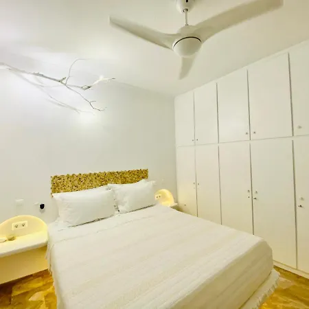 Apartment Deluxe Studios&suites Ageri-milos