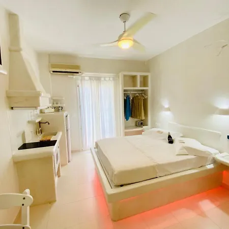 Deluxe Studios&suites Ageri-milos Apartment *