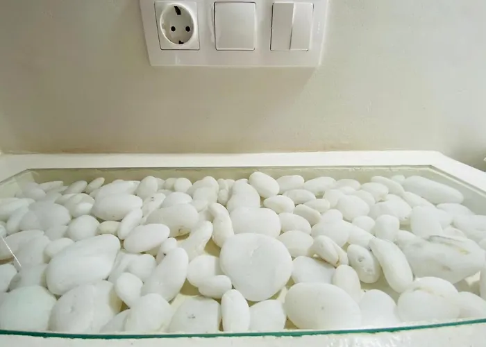 Deluxe & Ageri-milos