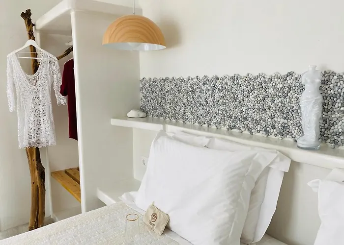 Appartement Deluxe & Ageri-milos Adámas