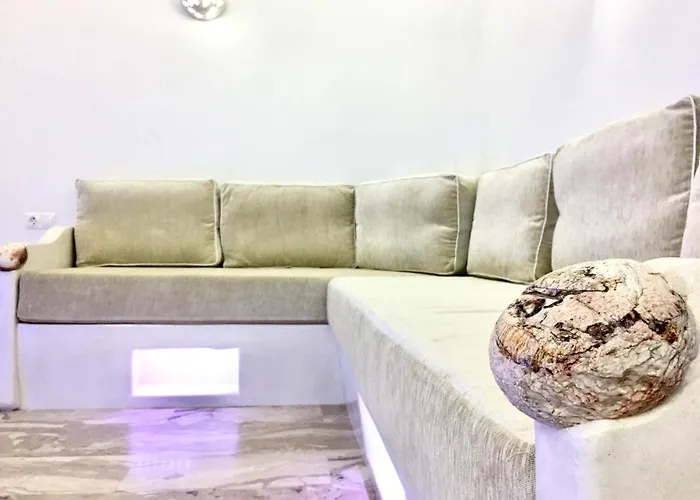 Deluxe & Ageri-milos *