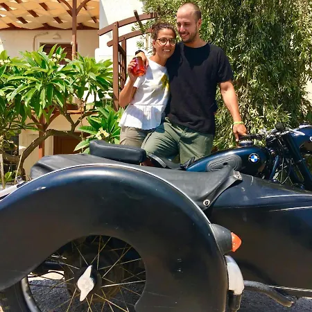 Deluxe & Ageri-milos *