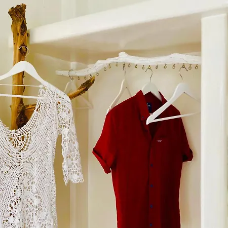 Deluxe & Ageri-milos