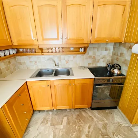 Deluxe & Ageri-milos *