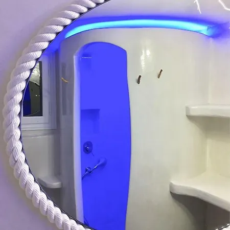 Διαμέρισμα Deluxe & Ageri-milos