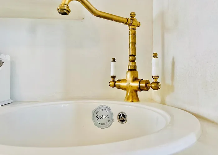 Deluxe & Ageri-milos Apartamento Adamantas (Milos)